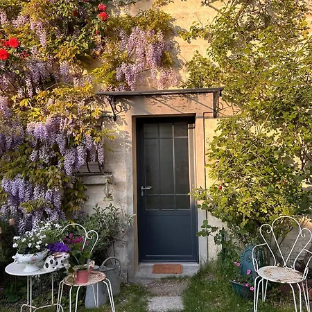 Vakantiehuis Charming House L'escapade Méry-sur-Oise
